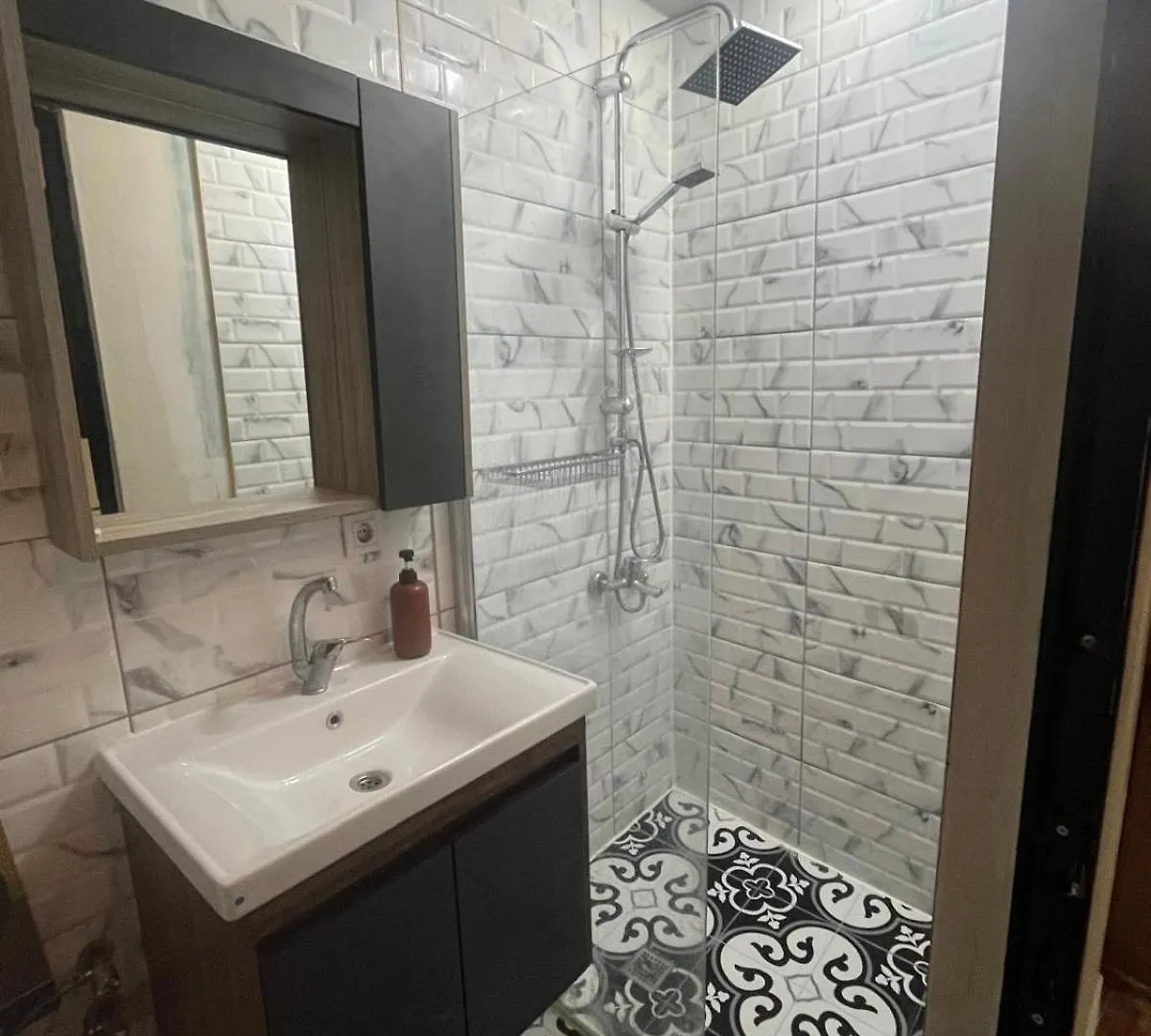 Muestakil Bina Apartment Istanbul